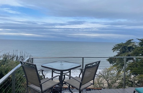 Aptos House | Aptos-Santa Cruz~Ocean Front Beach House