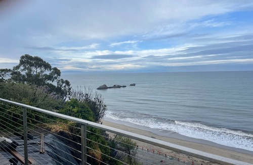 Aptos House | Aptos-Santa Cruz~Ocean Front Beach House