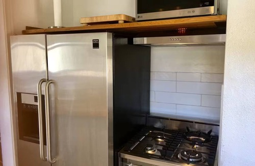 East Village Apartment | Artist's Secret Garden Downtown Long Beach