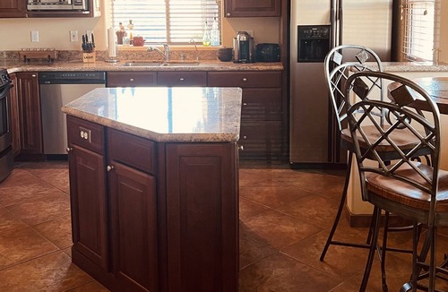 Lake Havasu City House | Ask me about snowbird special monthly rate. Hot tub, RV parking and hook ups