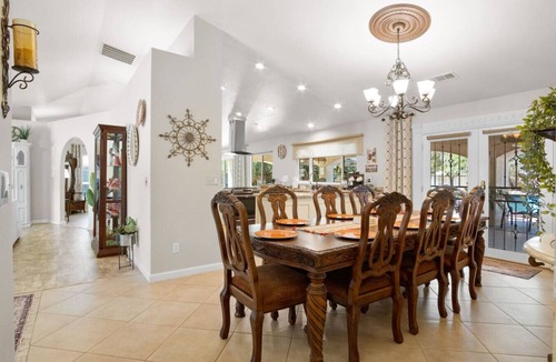 Atwater House | "Atwater Haasecienda Getaway"