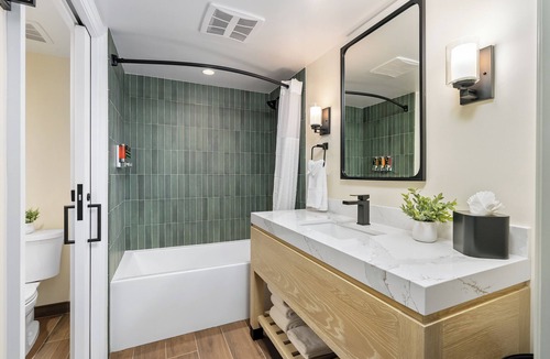 Avila Beach Hotel | Avila Village Inn
