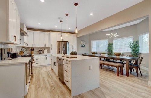 Green Valley House | Backyard Paradise resort home minutes to the strip!