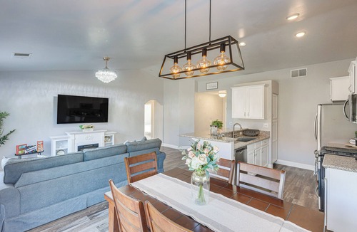 Pumpkin Center House | Bakersfield Home w/Pool Table, Cornhole + More!