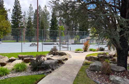 Bass Lake House | Bass Lake Escape