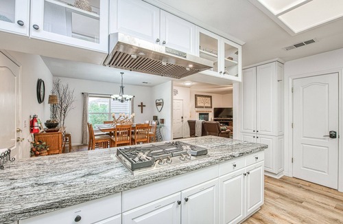 Bass Lake House | Bass Lake Retreat w/community Pool/Yosemite & Lake