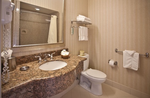 Burlingame Hotel | Bay Landing San Francisco Airport Hotel