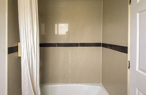 Morro Bay Hotel | Bayfront Comfort – Cozy Rooms
