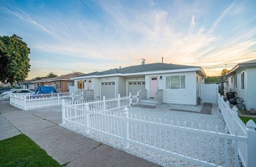 Lincoln Acres House | Bayfront Newly Remodeled Home #A