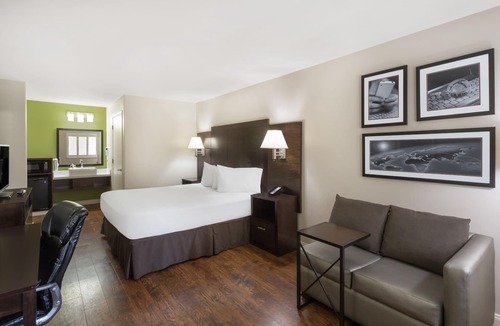 Modesto Hotel | Baymont by Wyndham Modesto Salida