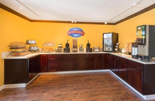 Modesto Hotel | Baymont by Wyndham Modesto Salida