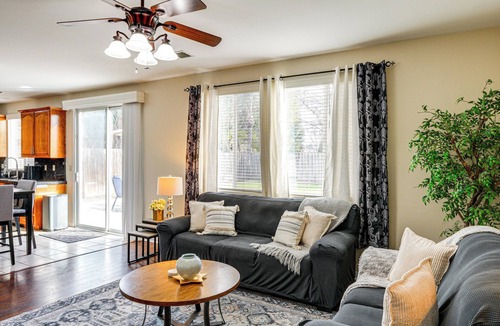 Greenacres House | BBQ Ready: Home 7 Mi to The Park at River Walk