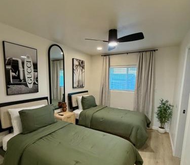 Eastside Santa Cruz House | Beach Paradise- 4 Min Walk To Beach