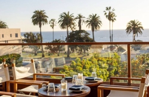 Fox Hills Apartment | Beach Pools Comfort: Private Room + Bath Prime LA Location