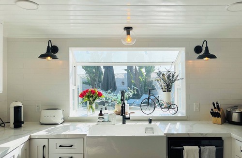 Huntington Beach House | Beach Resort Style. Enjoy Paradise by the Sea.