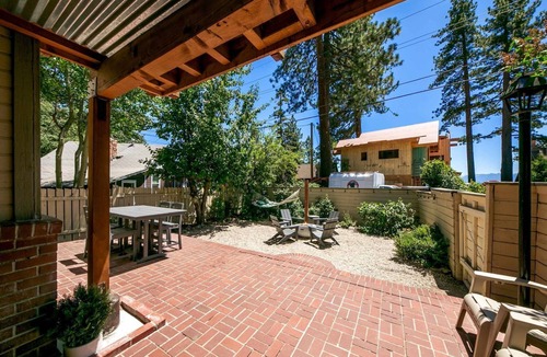 Kings Beach Ski Chalet | Beach Sanctuary in downtown Kings Beach