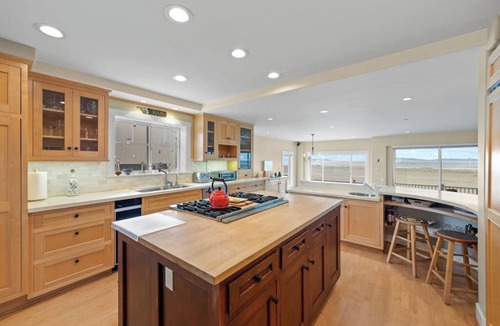 Hollywood Beach House | Beachfront abode with spacious deck, pool table, gas grill, smart TVs, & W/D