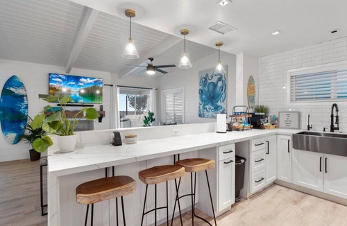 Capistrano Beach House | Beachfront Bliss - Steps to Sand + 5 Large BRs