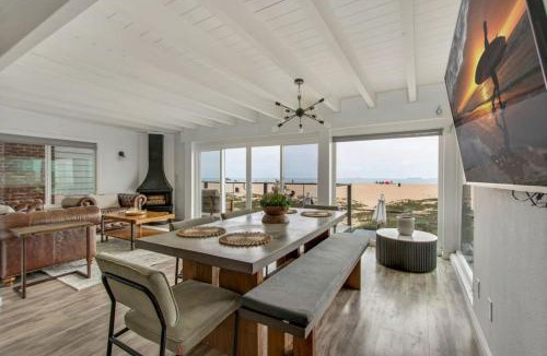 Sunset Beach Apartment | Beachfront Condo on A LowKey Beach
