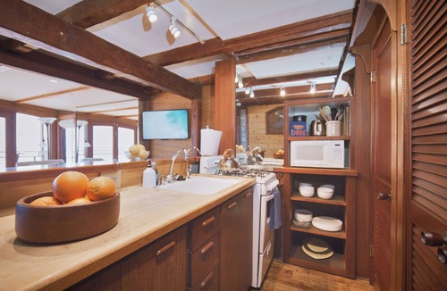 Montecito House | Beachfront Retreat On Sand with Charming Nautical Features | Lower Unit