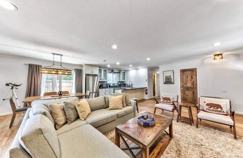 Montgomery Estates Cabin | Bear Cub Cabin - 3BR/2BA New Remodel, Pets, AC