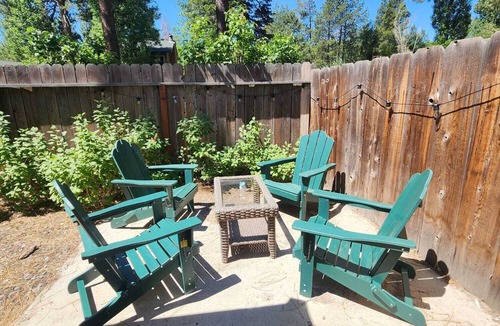 Tahoe Island Apartment | BEARadise Studio ~ Private SAUNA & Pet friendly ~ hosted by Fill Your Nature Cup