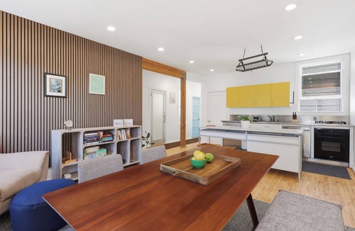 South of Market House | Beautiful 2-bedroom townhome in the heart of San Francisco in sunny South Beach.