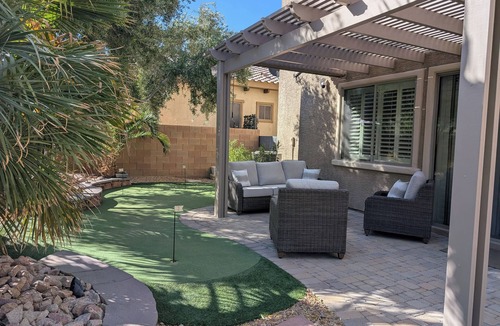 Calico Ridge House | Beautiful 3 bedroom 2.5 bath home in guard gated golf course community.