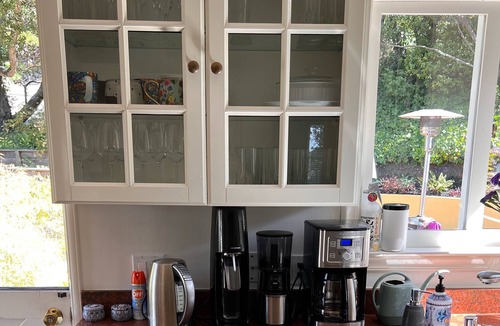 Upper Rockridge House | Beautiful 3 BR house near Rockridge and Montclair with large outdoor space