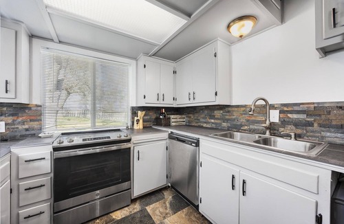 Keene Cabin | Beautiful 4-bedroom cabin in enchanting Tehachapi mountains with private hiking