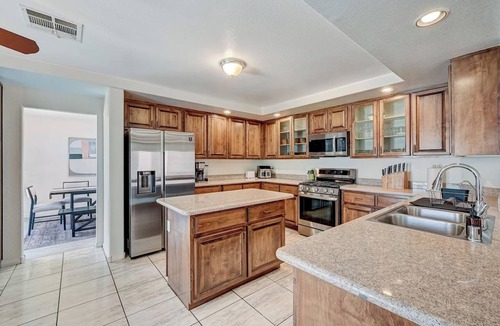 Silverado Ranch House | Beautiful 6BR w/Casita, Game Room & Pool & Jacuzzi