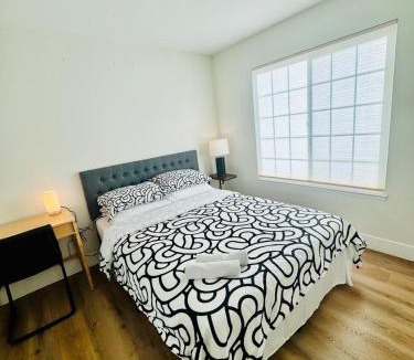 Carmine - Parkmont House | Beautiful and Comfy 4 Bedroom San Jose House!