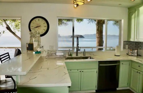 San Rafael House | BEAUTIFUL BAYSIDE HOME 3 bed 2 bath 15 Min to GG Bridge