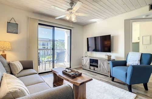 Butler Beach Condo | Beautiful Beach Condo, Pools, Bikes, Short Walk to the Beach