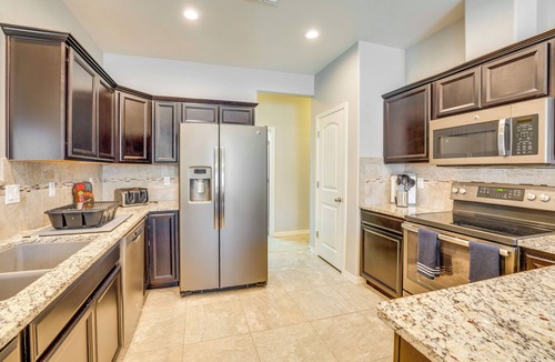 Sunridge Estates Cottage | Beautiful Bullhead City Home Rental w/Yard!