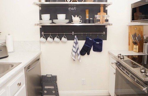 Belmont Heights Condo | Beautiful condo located less than one mile to beach and trendy Belmont Shore.
