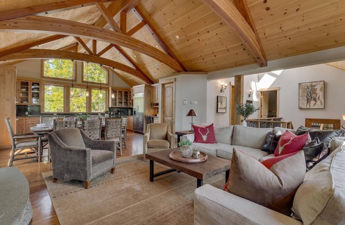 Lake Forest House | Beautiful Dollar Point Home! (Sunny Days)