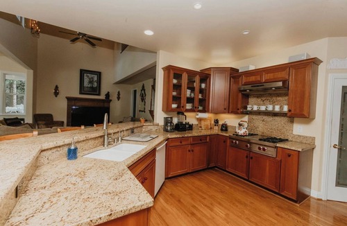 Nevada City House | Beautiful family friendly home
