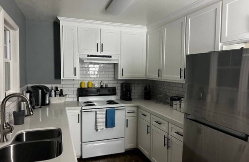 Oroville East House | Beautiful Lake House Minutes from Lake Oroville