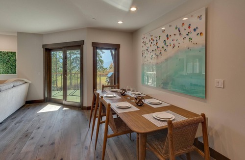 Stateline Condo | Beautiful Modern 1877 sqft. 2 bed, 3 bath plus additional flex room.