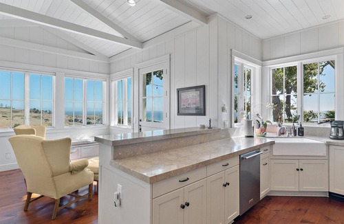 Park Hill House | Beautiful Ocean View Home for entertaining