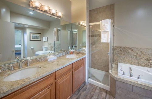 Genoa Resort | Beautiful One Bedroom Suite at Holiday Inn David Walley's Resort. Amazing Views!