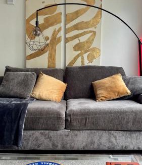 Downtown Apartment | Beautiful Penthouse in the Heart of Santa Monica