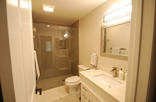 Incline Village Condo | Beautiful Remodeled Condo With An Open Floor Plan! 3 Beds with 2.5 Baths.