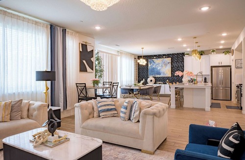 Raisin House | Beautiful, Spacious 5 bedrooms for large group