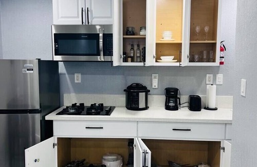 Paradise Apartment | Beautiful suited with separate entrance