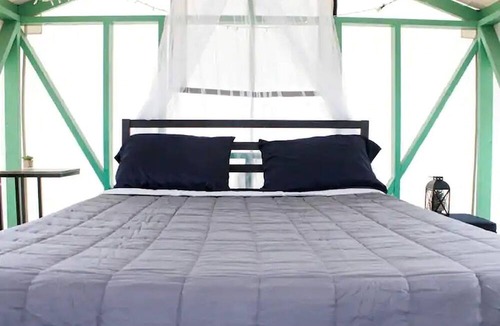 Bridgeport RV Rental | Beautiful Tented Cabin with Stunning Reservoir Views for a Unique Glamping Getaway in Bridgeport, California