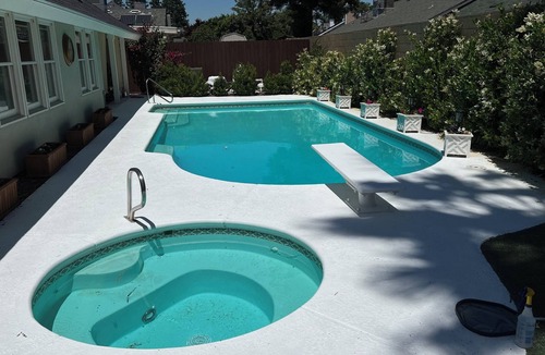 Visalia House | Beautuiful 3 bedroom with 2 for rent house in enjoyable Visalia with WiFi, AC.