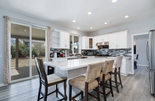 Los Serranos House | Beauty of Montclair home