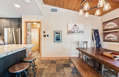 Bass Lake Cabin | Beaver Cabin - Hot Tub - Pet Friendly - The Pines